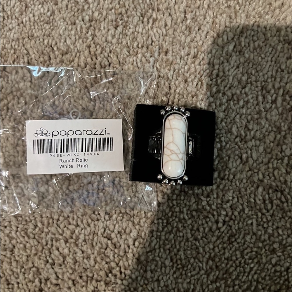 Paparazzi Ranch Relic White Ring